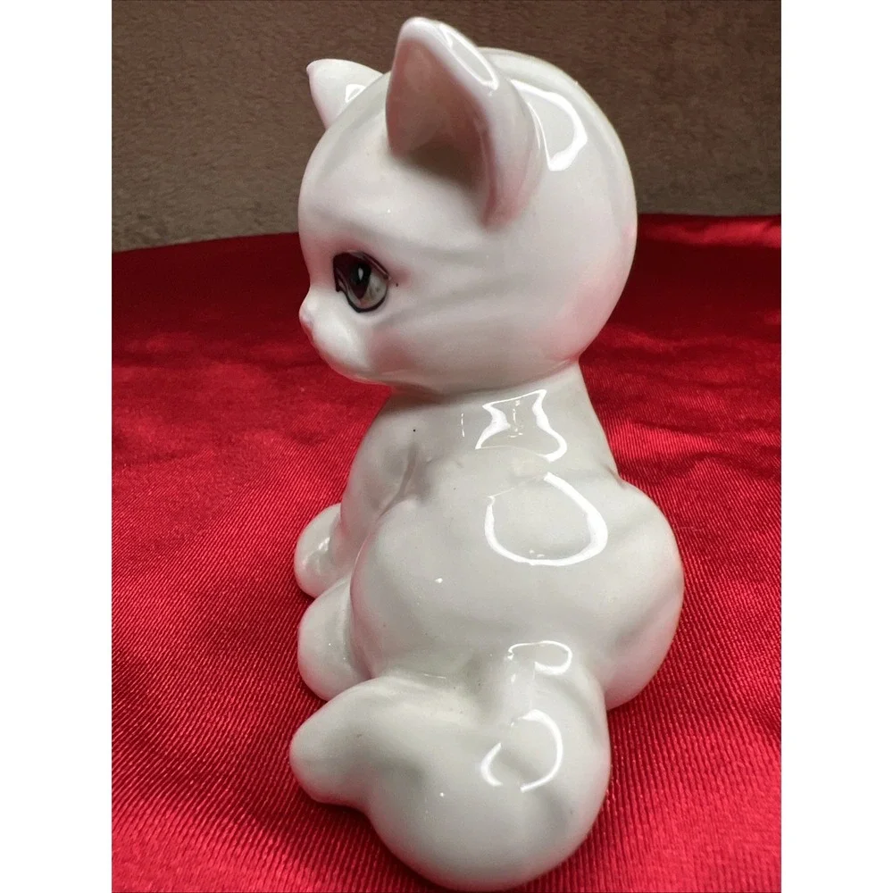 Russ Berrie & Co Gray Striped Kitten Figurine Green Eyes